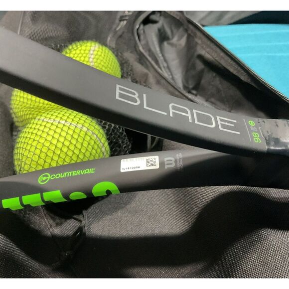 Wilson Blade 98 Countervail 16X19 Tennis Racket - Picture 3 of 5